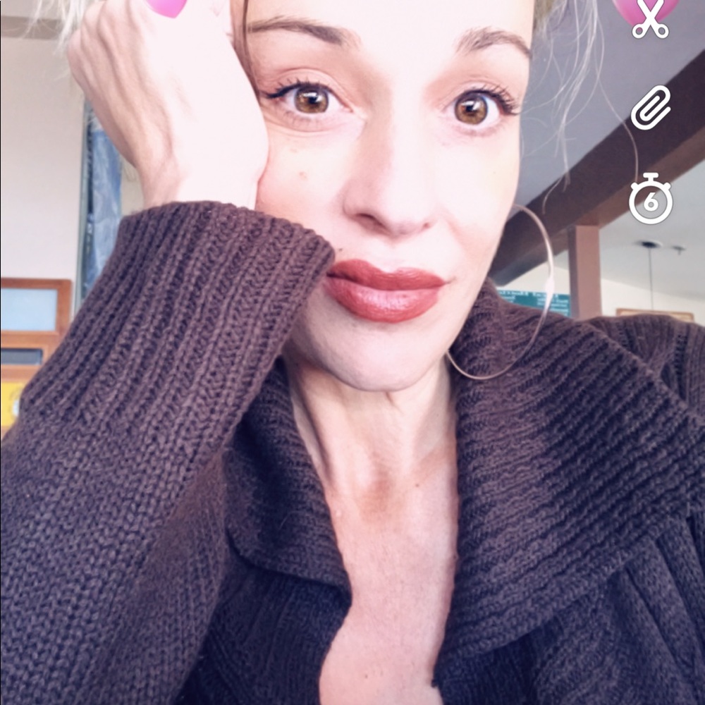 Meet your Posher, Lori